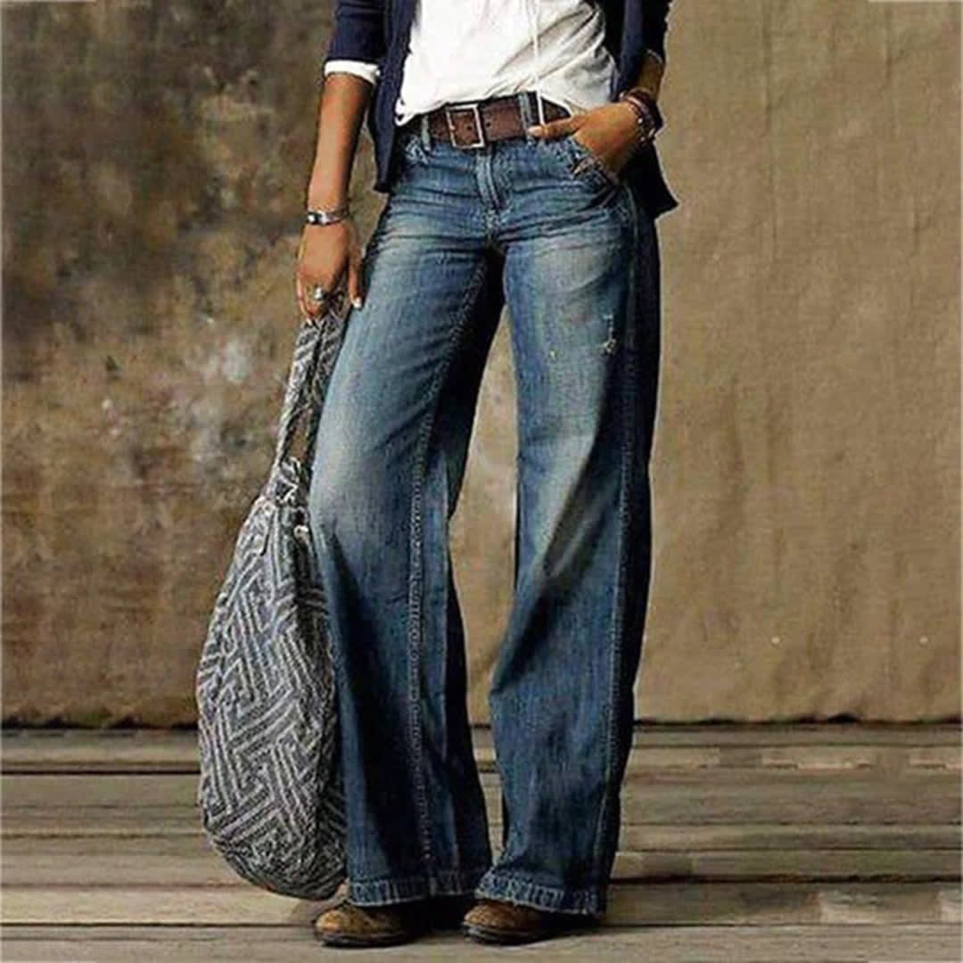 Women's Relaxed Wide Leg Jeans with Faded Wash - Margot - Blue